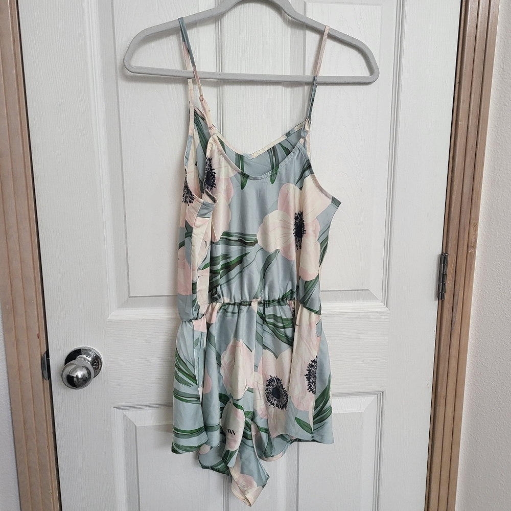 Honeydew Intimates "Keep It Cool" Satin Romper in Chilled Floral Size Medium - Picture 2 of 6